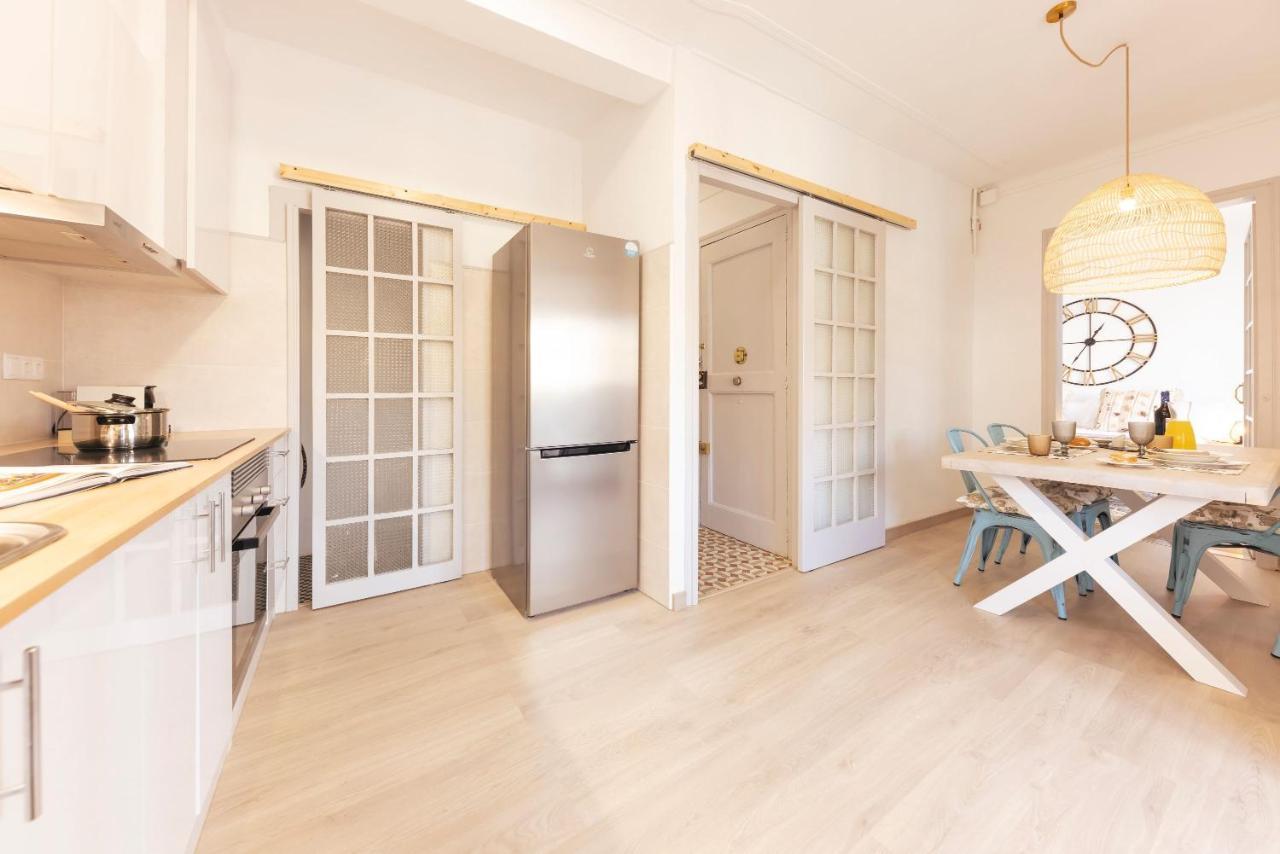 Bravissimo Rambla River View Apartment